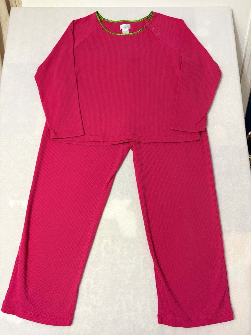 Cabernet Women's Pink Ribbed Lounge Pants & Top Set/ pajama set SIZE MEDIUM